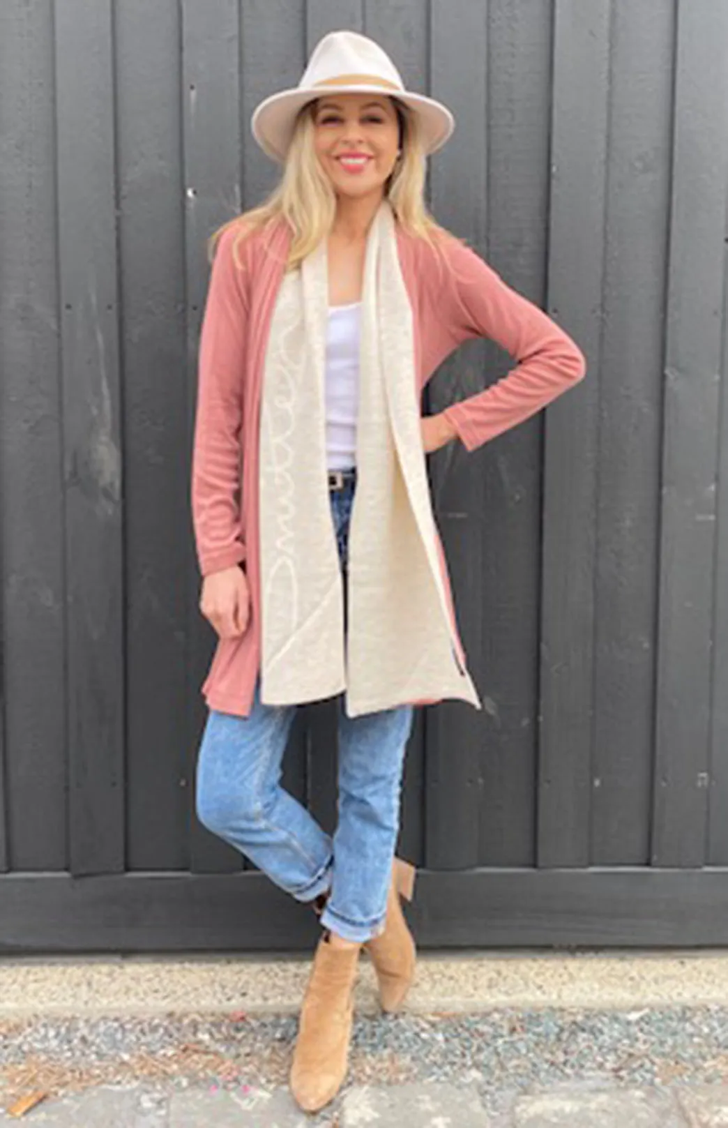 Smitten Logo Classic Knitted Scarf