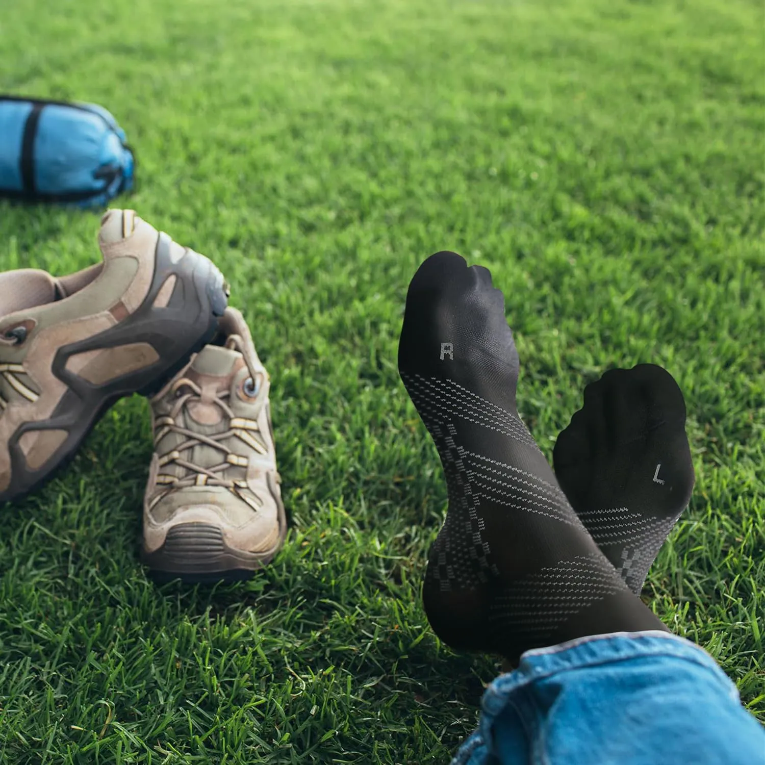 TechWare Pro Plantar Fasciitis Socks - Ankle Compression Socks for Women & Men. Achilles Tendonitis Brace & Foot Arch Support