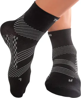 TechWare Pro Plantar Fasciitis Socks - Ankle Compression Socks for Women & Men. Achilles Tendonitis Brace & Foot Arch Support