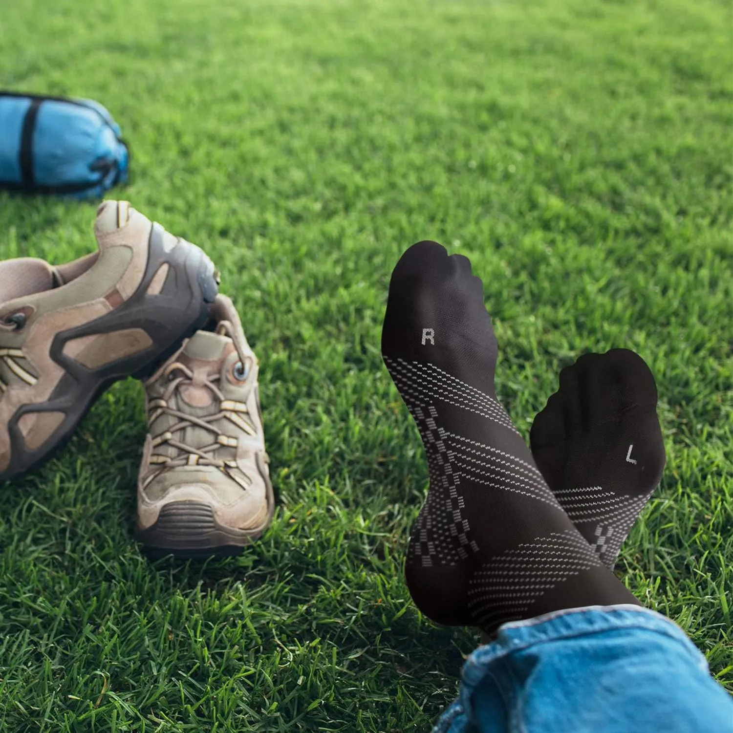 TechWare Pro Plantar Fasciitis Socks - Ankle Compression Socks for Women & Men. Achilles Tendonitis Brace & Foot Arch Support